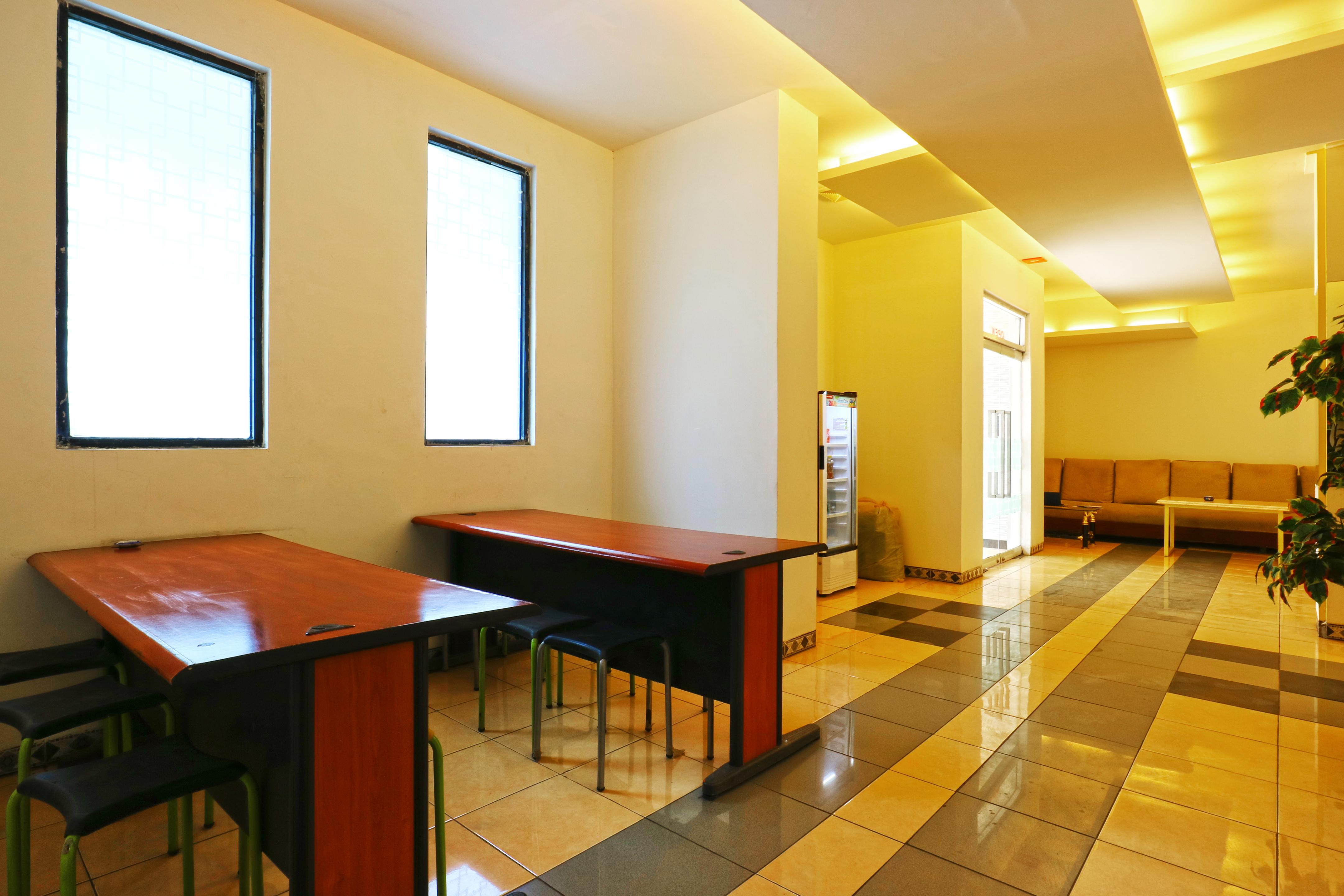 New Priok Indah Syariah Hotel Yakarta Exterior foto