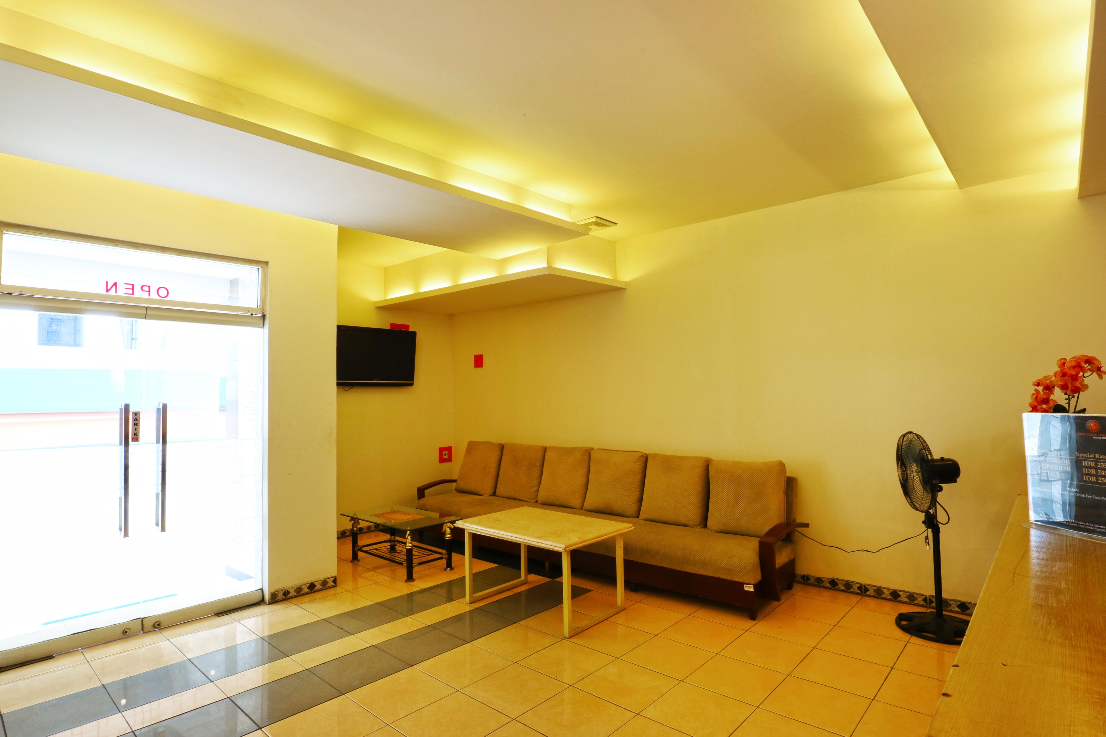 New Priok Indah Syariah Hotel Yakarta Exterior foto